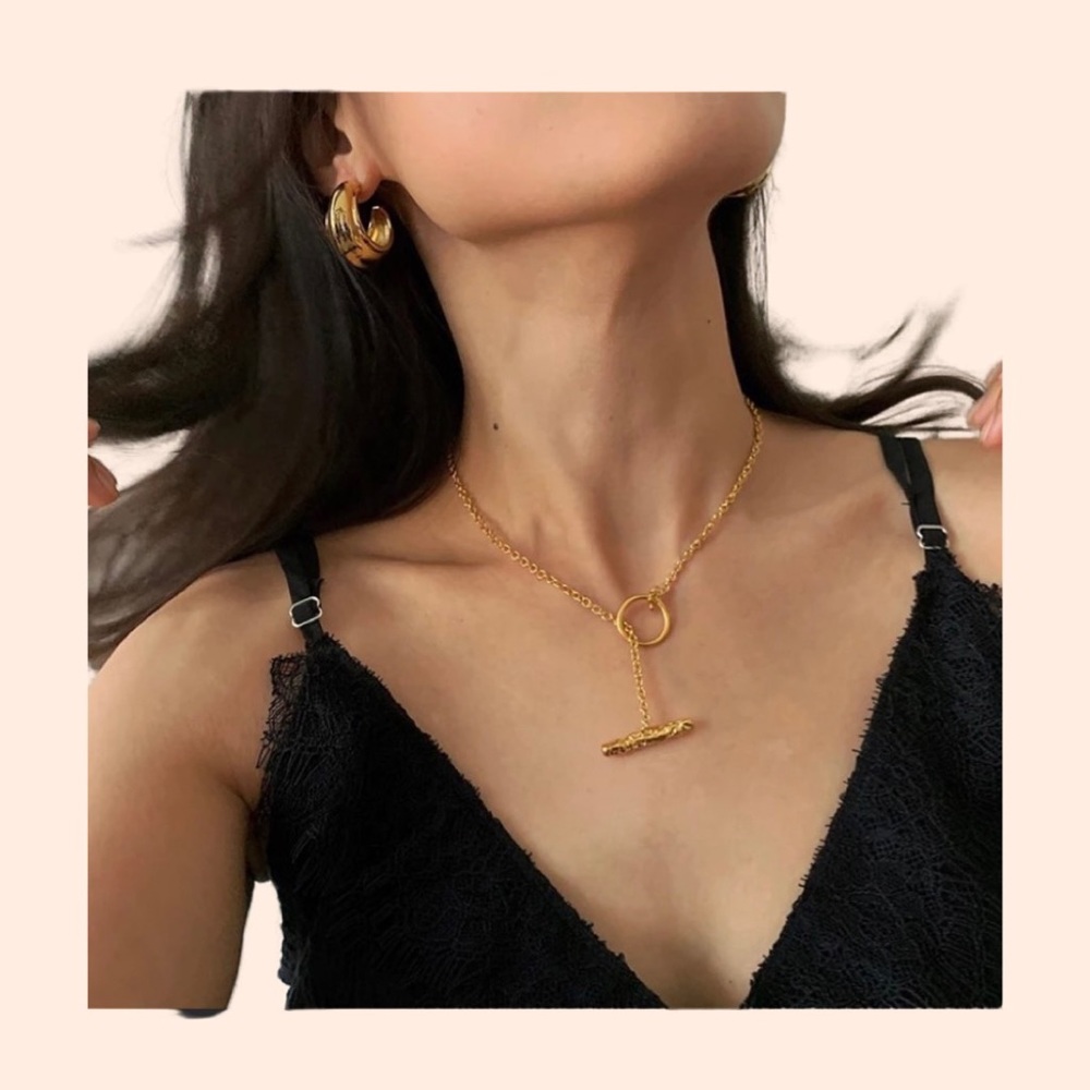 Toggle Clasp Hammered Necklace